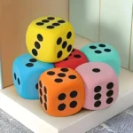 Vahtplastist mängutäringud – sobivad kasutamiseks CoolSofti lauamängudes, nagu Kiki & Sügis või Kivi-paber-käärid seiklus. 🎲🦒